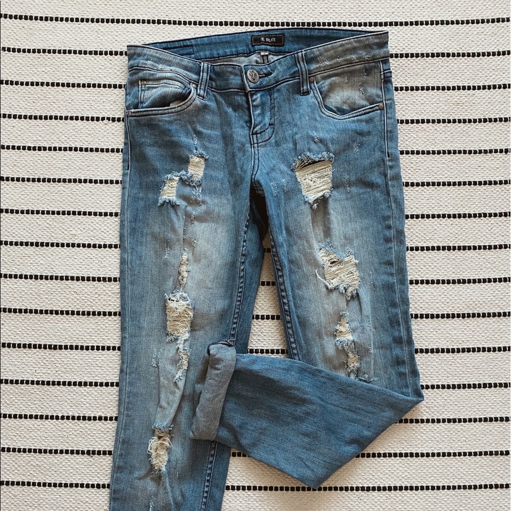 Ripped Boyfriend Jeans
